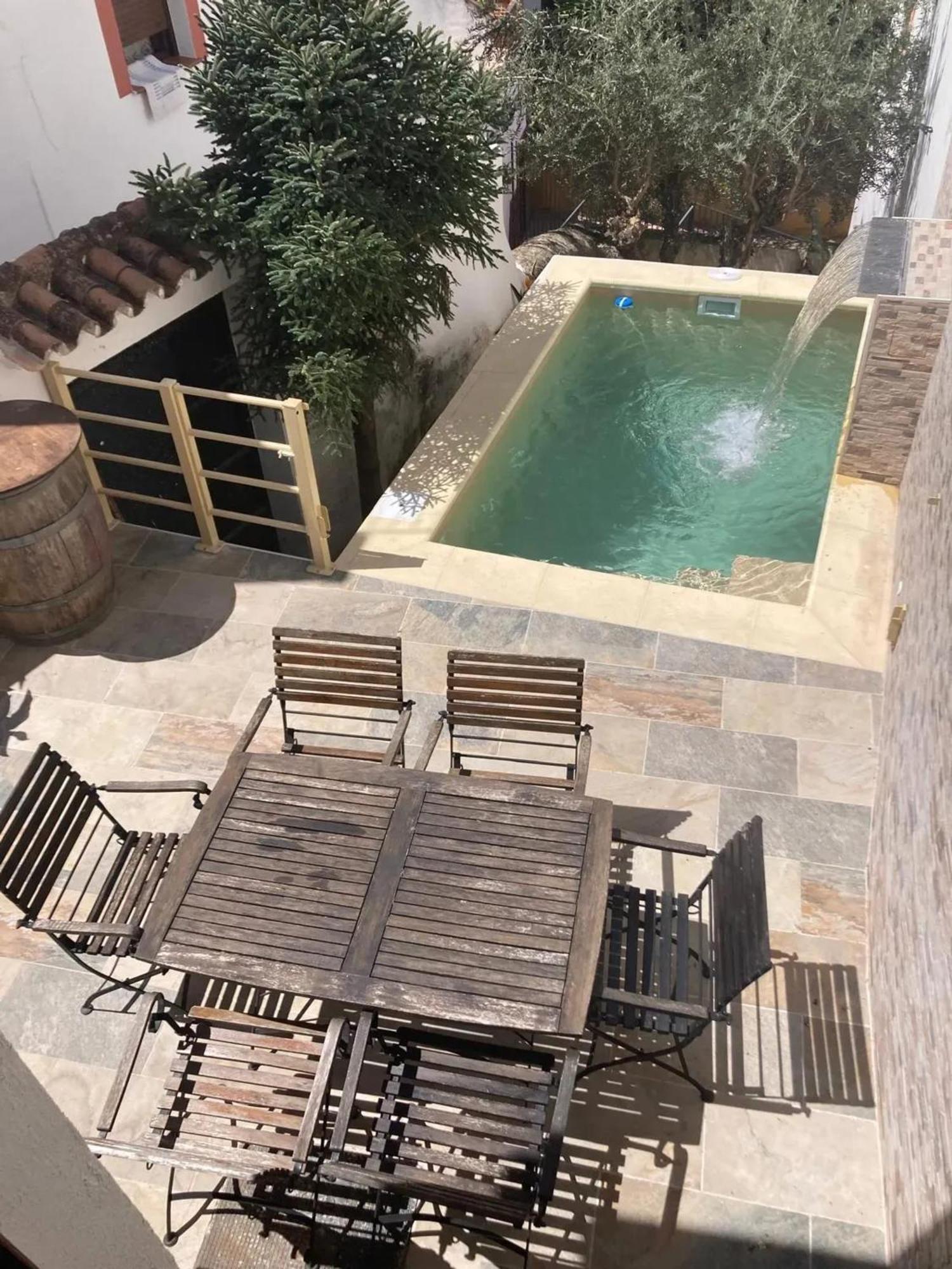 Hébergement de vacances Charming House With Private Pool And Mountain View